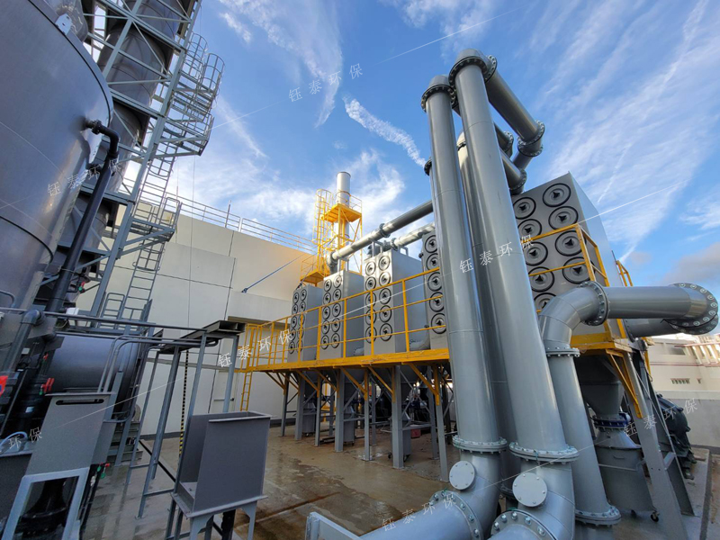 濾筒除塵器vs布袋除塵器：哪種更適合您的車間？